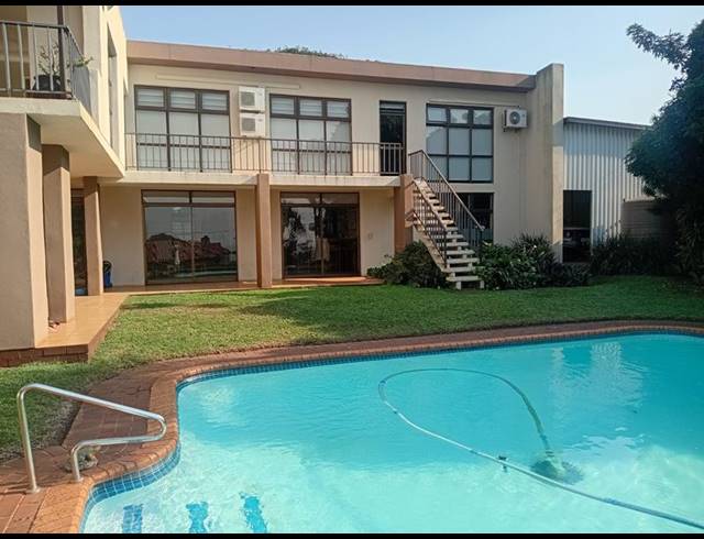 5 BEDROOM HOUSE FOR SALE IN MTUNZINI